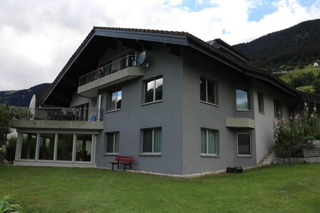 Ferienwohnung Fuer 5 Personen In Cumpadials, Inmitten Der Surselva 苏姆维特格 外观 照片